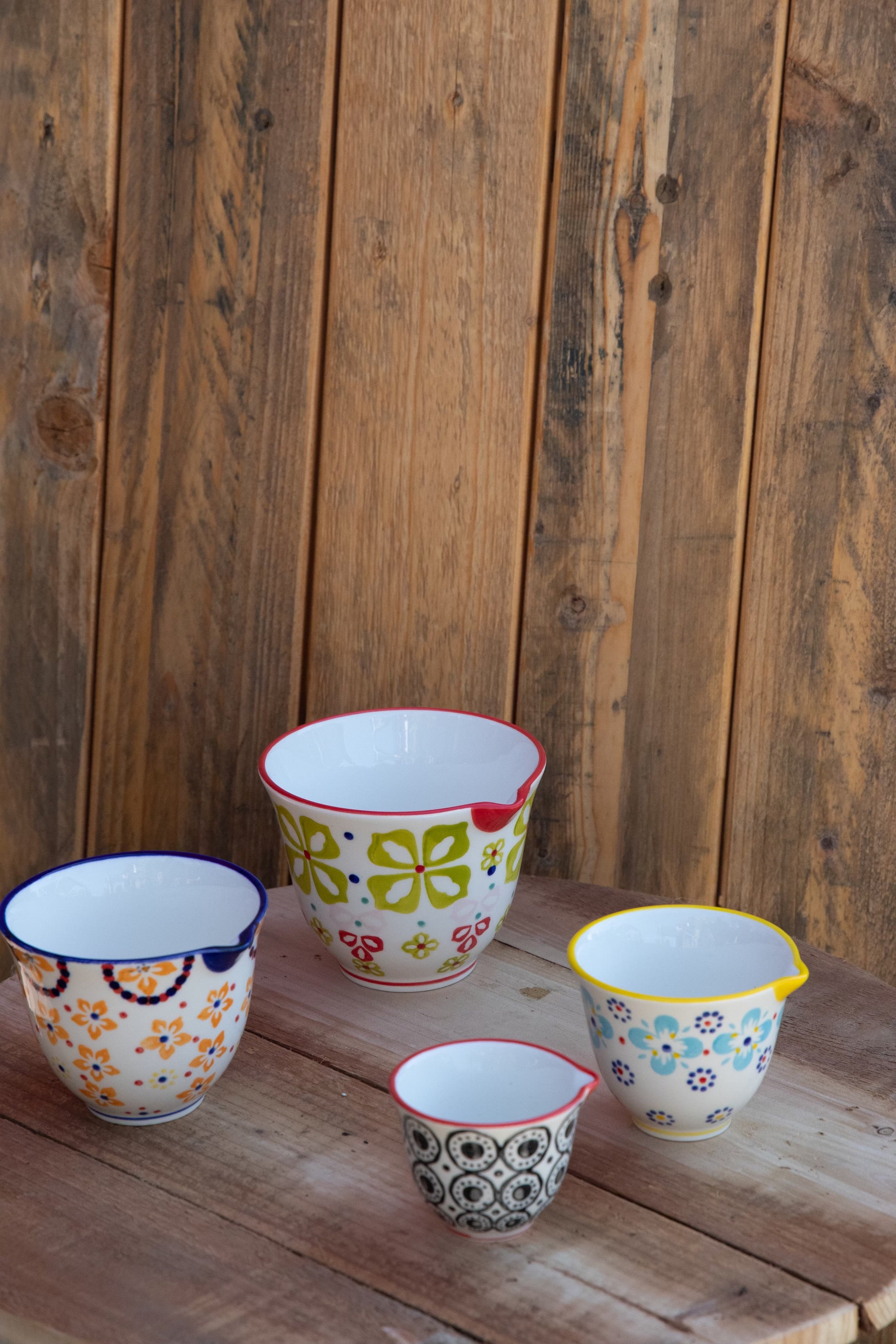 Set of 4 Hand-Painted Stoneware Measuring Cups with Floral Pattern