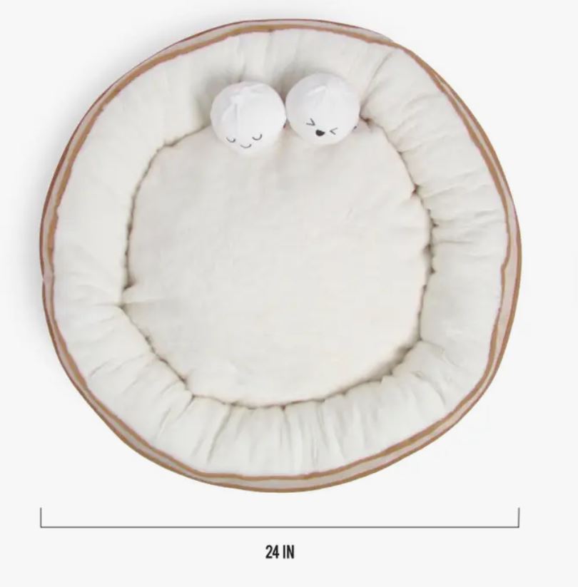 Dim Sum Pet Bed With Two Dumpling Crinkle Toys