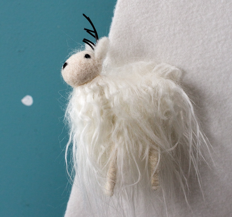 Neve Reindeer Ornament - 2 Sizes
