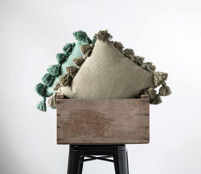 Cotton Woven Slub Pillow with Tassels - 5 Colors