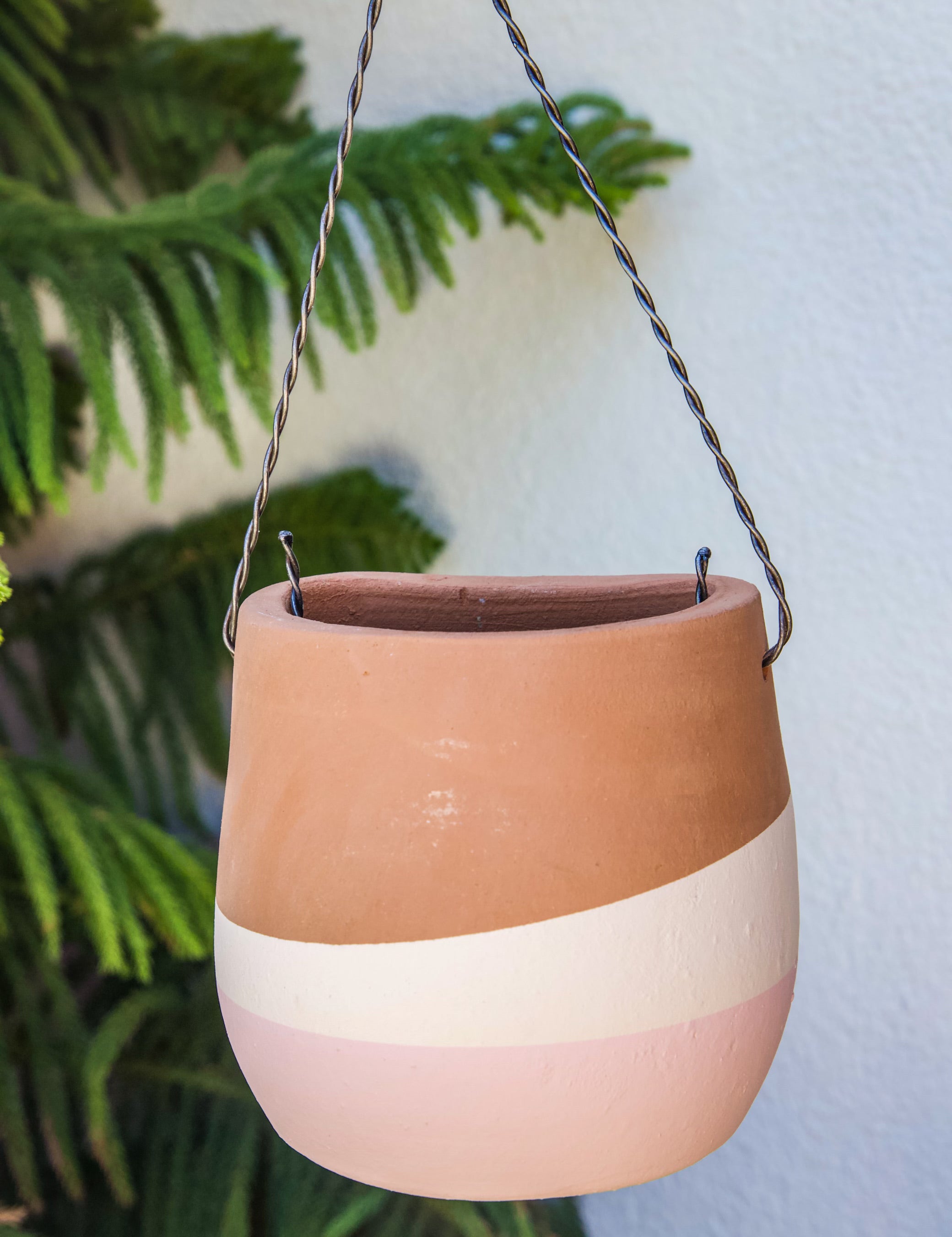 Color Dipped Hanging Clay Pots